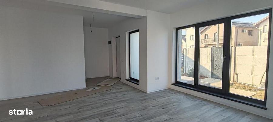 Casă cu 4 camere în Clinceni