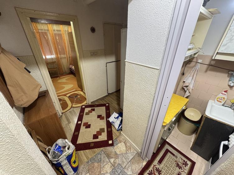 Apartament cu 2 camere decomandat în Inel II