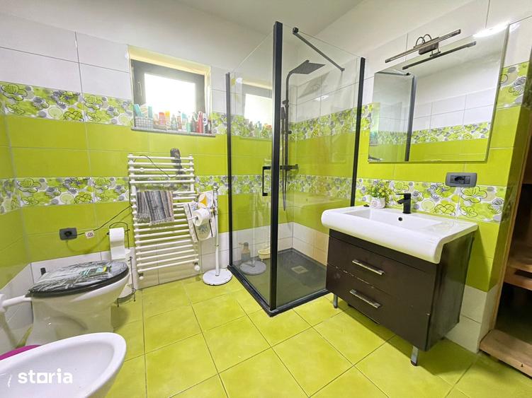 Casă cu 6 camere cu Teren 1700 Mp în Hemeiuș