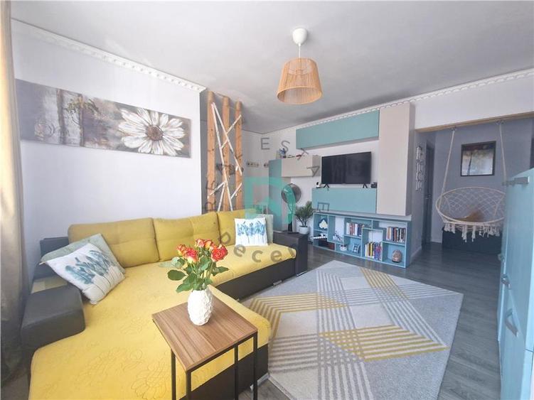 Apartament cu 3 camere decomandat în Sânpetru