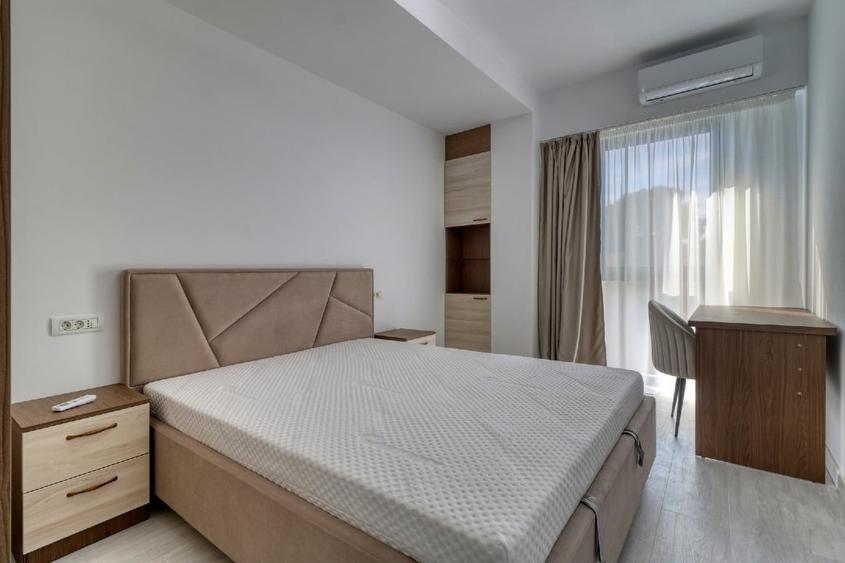 Apartament cu 3 camere decomandat, mobilat în Decebal