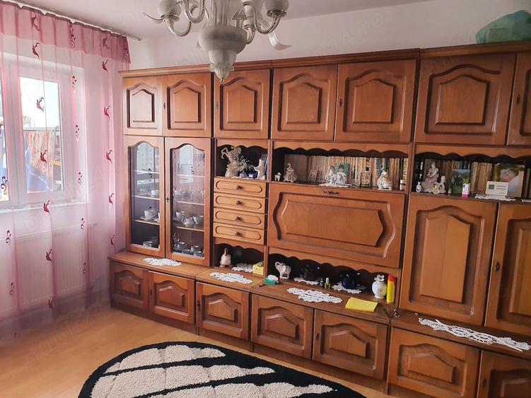 Apartament cu 3 camere decomandat în Ostroveni