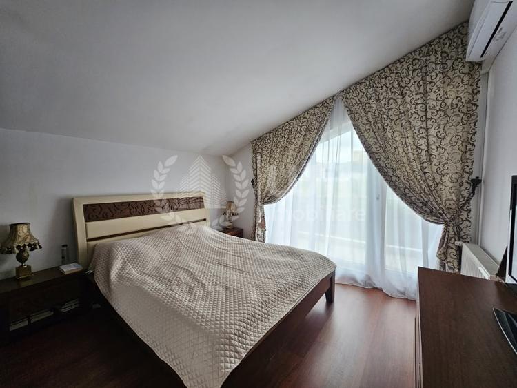 Duplex cu 3 camere cu Canalizare în Bună Ziua