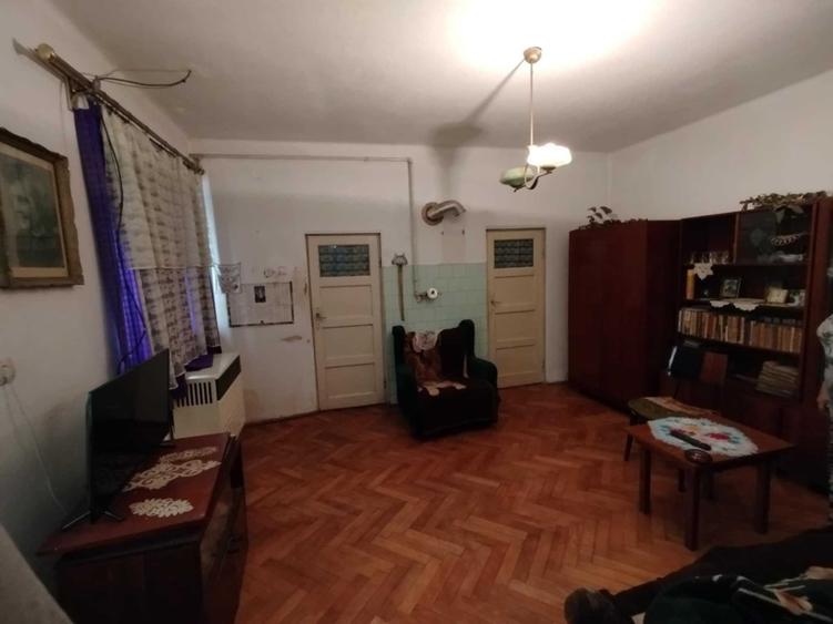 Casă cu 3 camere cu Teren 644 Mp în Marghita