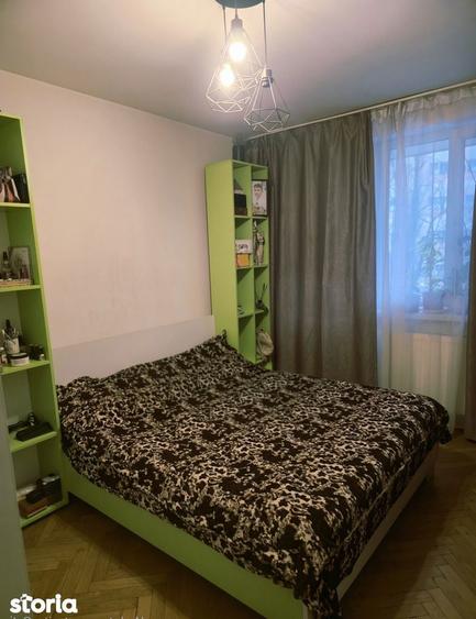 Apartament cu 3 camere în Calea București