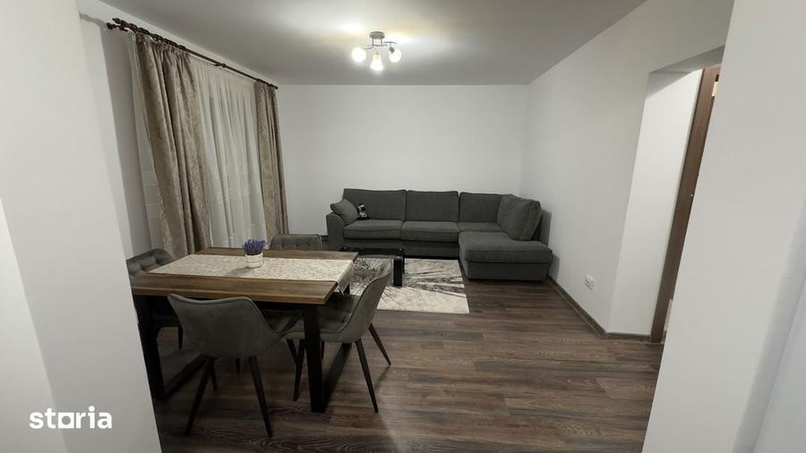 Apartament cu 3 camere în Centura