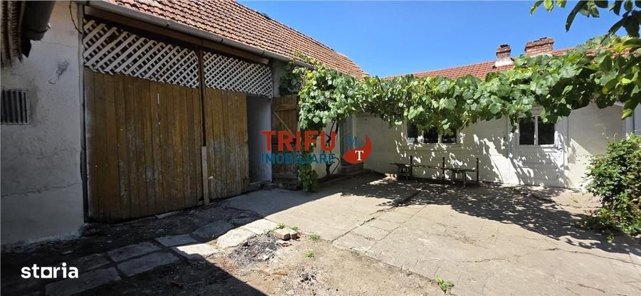 Casă cu 3 camere în Cricău