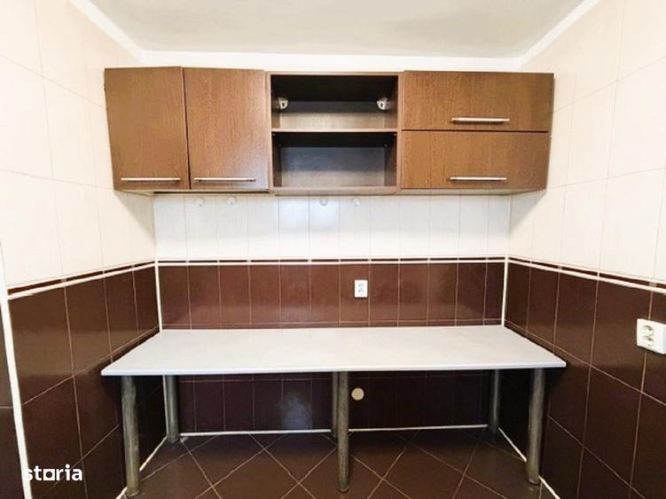 Apartament cu 3 camere decomandat în Nicolae Titulescu