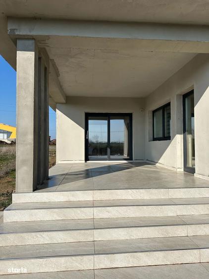 Casă cu 4 camere cu Teren 550 Mp în Fântânele