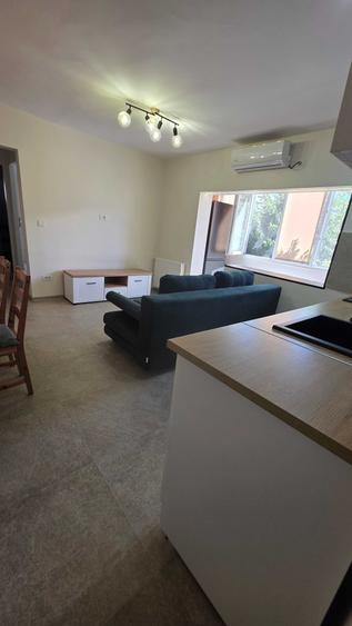 Apartament cu 3 camere decomandat în Rudicica