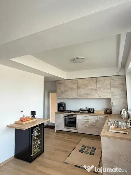 Casă cu 4 camere cu Teren 227 Mp în Central