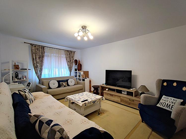 Apartament cu 2 camere decomandat în Faleza Nord