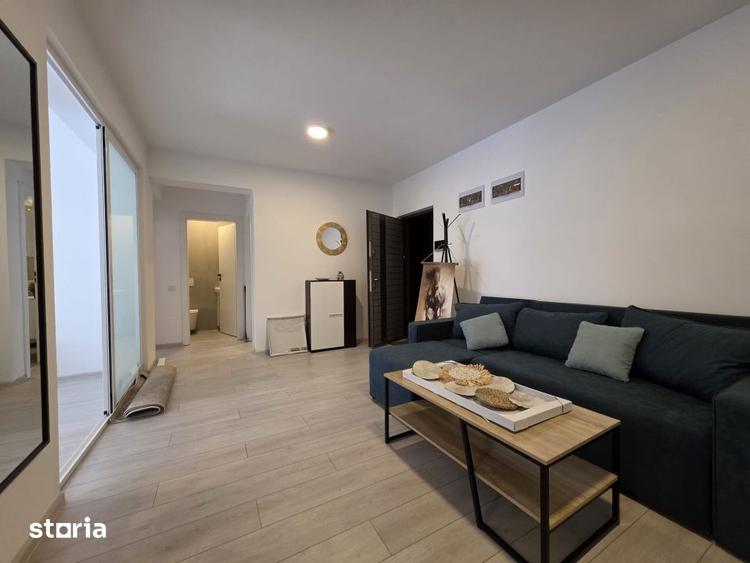 Apartament cu 3 camere în Triaj