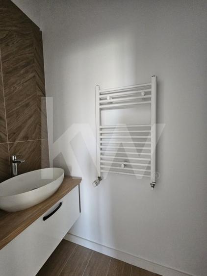 Apartament cu 3 camere decomandat în Mihai Viteazul