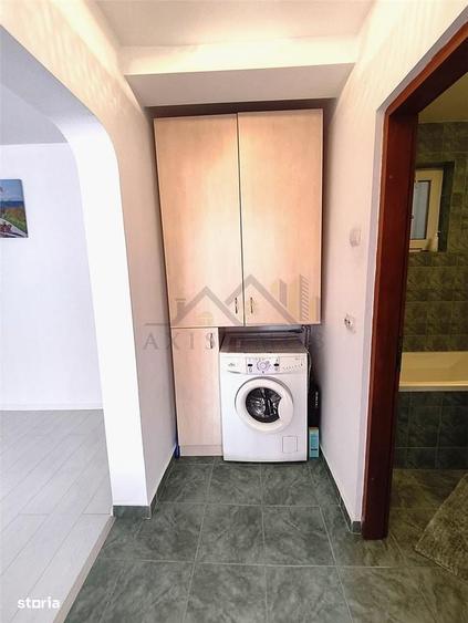 Apartament cu 2 camere semidecomandat în Unirii Sud