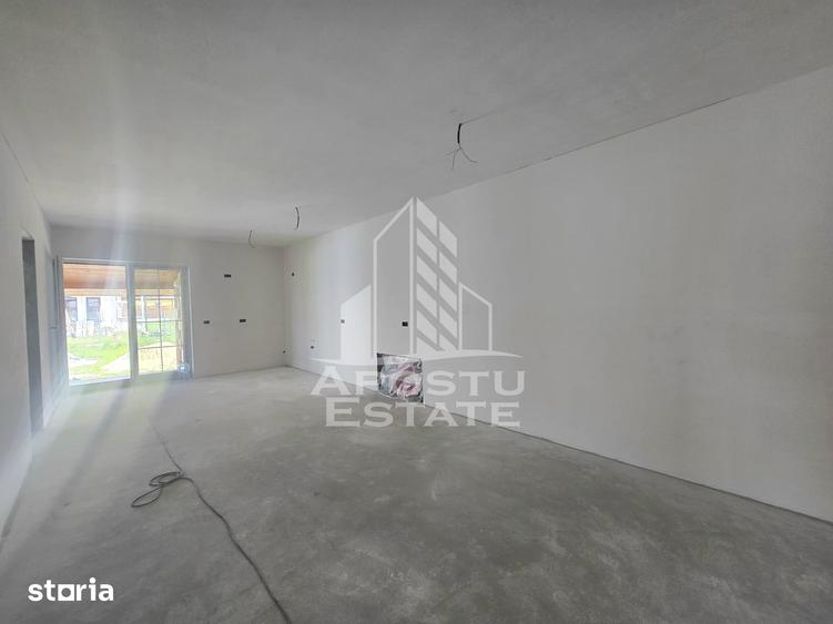 Casă cu 4 camere cu Teren 320 Mp în Șag
