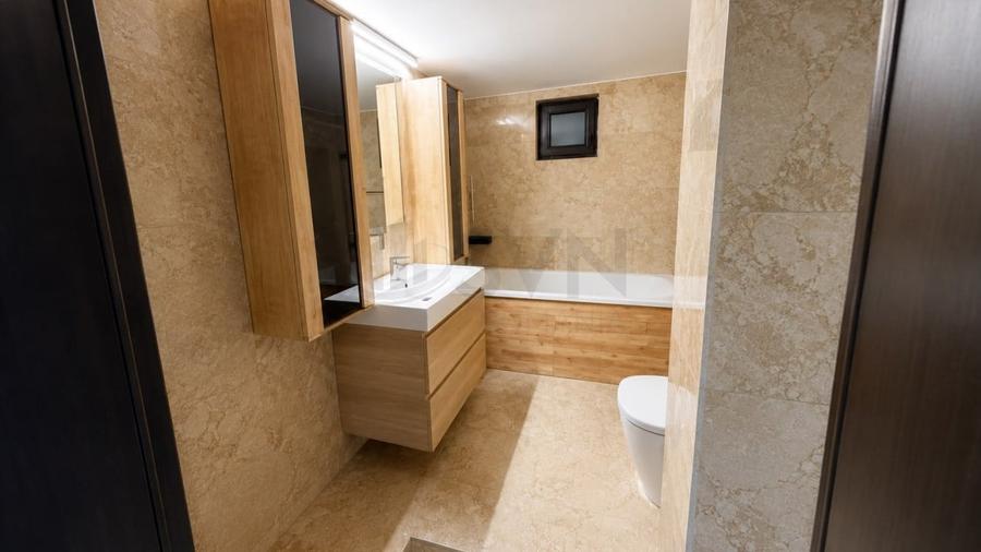 Apartament cu 4 camere decomandat în Crângași