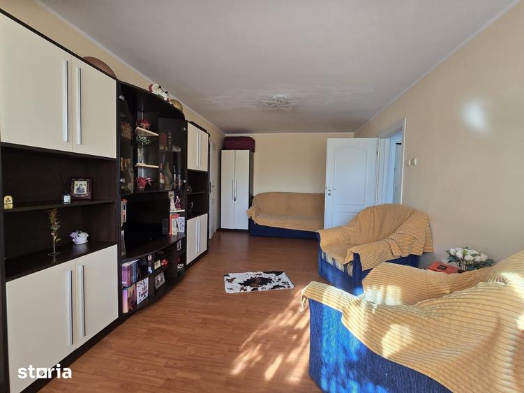 Apartament cu 2 camere semidecomandat în Țiglina 1