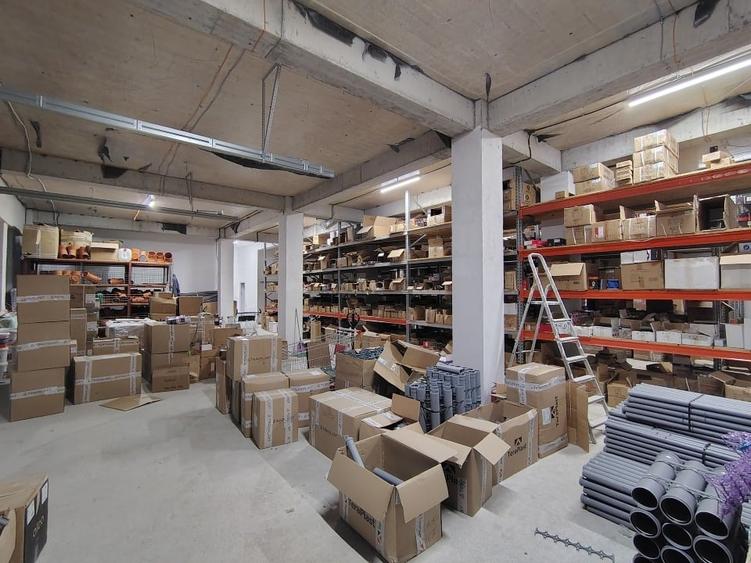 Proprietra-Închiriere spatiu  comercial - 8
