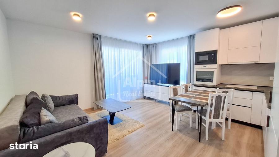 Apartament cu 3 camere decomandat, mobilat în Tractorul