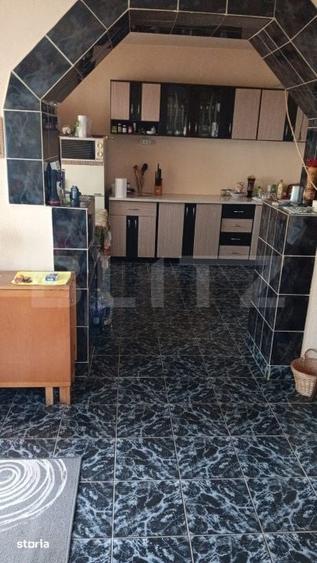 Casă cu 5 camere cu Teren 2877 Mp în Central