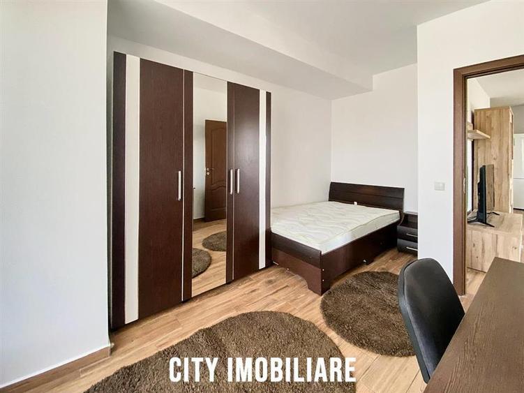 Apartament cu 3 camere semidecomandat, mobilat în Gheorgheni