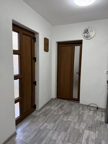 Casă cu 2 camere în Central