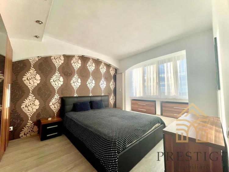 Apartament cu 3 camere, mobilat în Dacia