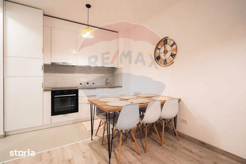 Apartament cu 2 camere, mobilat în Funcționarilor