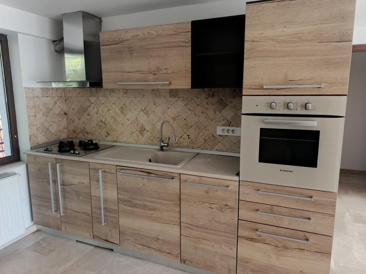 Casă individuală cu 4 camere cu Teren 400 Mp în Pipera