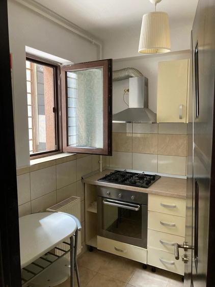 Apartament cu 2 camere semidecomandat în Ozana