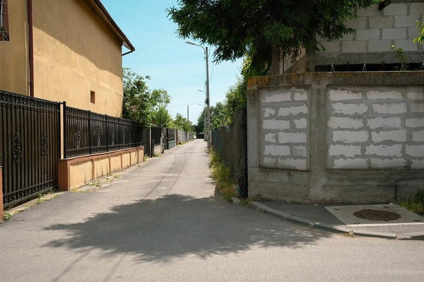 Casă cu Teren 500 Mp în Central