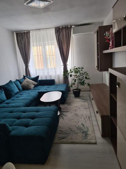 Apartament cu 3 camere decomandat în Terezian