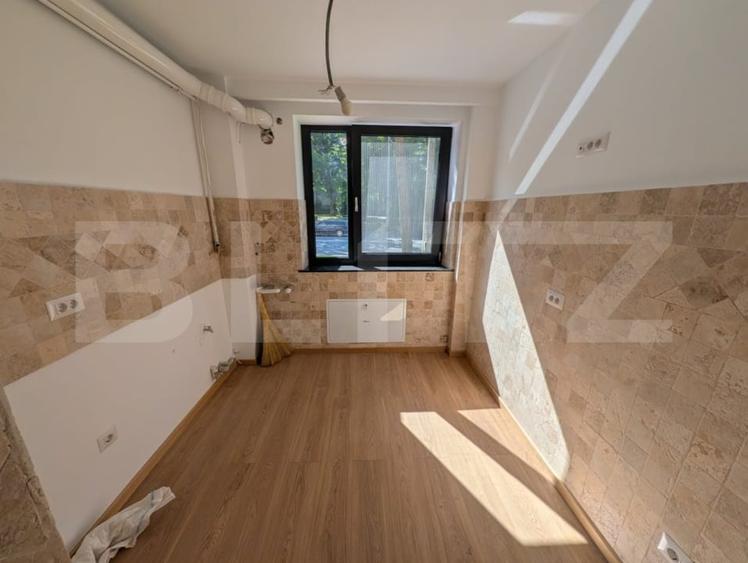 Birou, de 50 mp, în Ultracentral