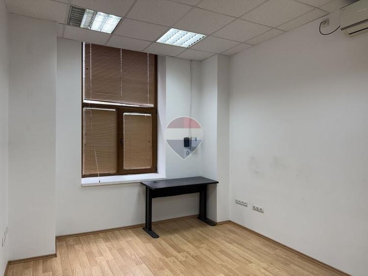 Spațiu comercial, de 304 mp, în Grivița