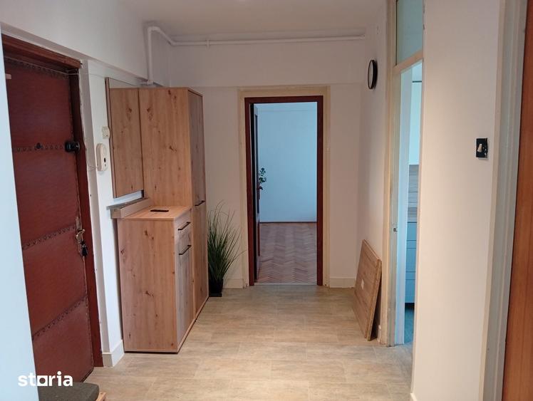 Apartament cu 2 camere decomandat în Aurel Vlaicu