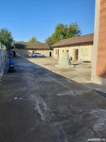 Casă cu 3 camere cu Teren 1000 Mp în Central