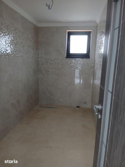 Casă cu 4 camere cu Teren 333 Mp în Central