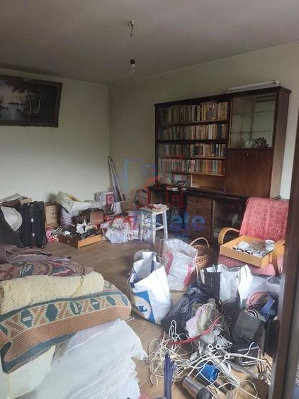 Apartament cu 2 camere decomandat în Filiași