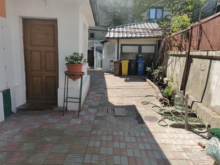 Casă individuală cu 3 camere cu Garaj în Ștefan cel Mare