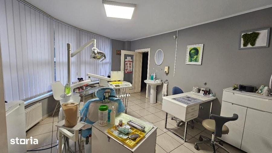 Casă cu 9 camere cu Teren 937 Mp în Cetate