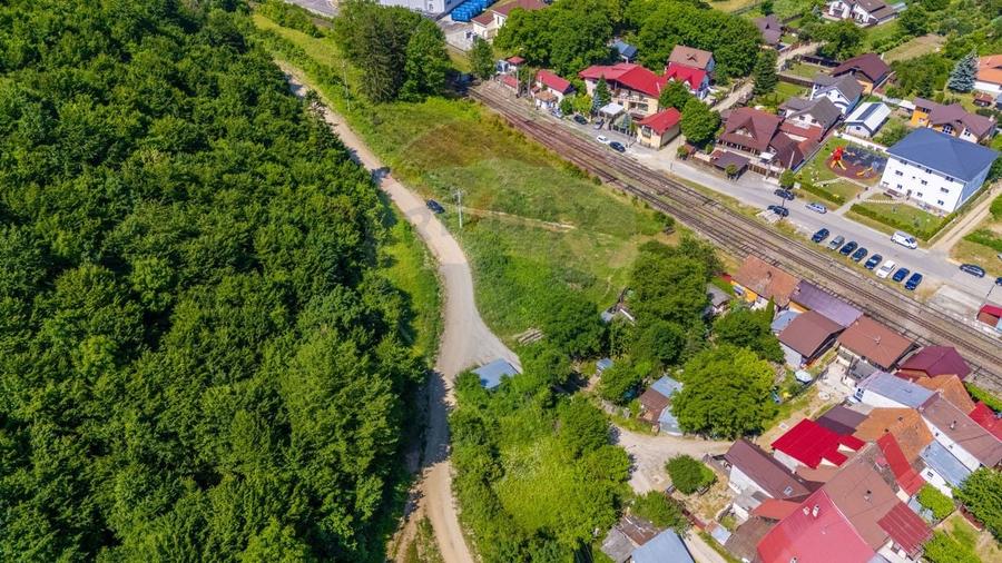 Teren Construcții intravilan de 4830 mp, în Cristian