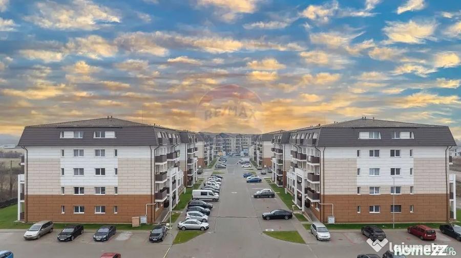 Apartament cu 3 camere decomandat în Sânpetru