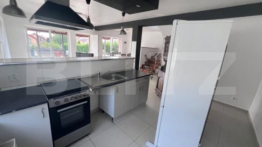 Duplex cu 4 camere cu Canalizare în Cetate