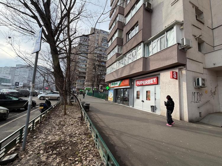 Spațiu comercial, de 20 mp, în Berceni