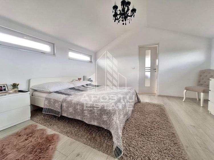 Apartament cu 3 camere decomandat în Bujac