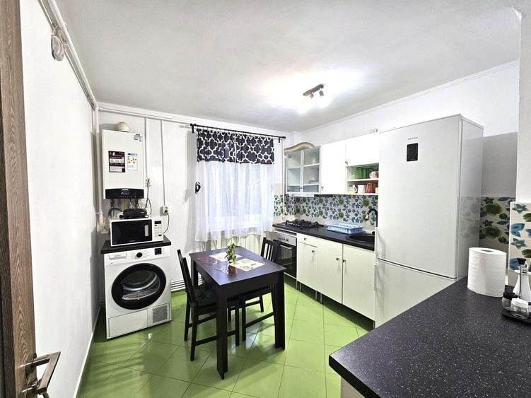 Închiriez Apartament cu 🏡 2 camere, centrală proprie, parcare, 1 Decembrie 1918 - 6