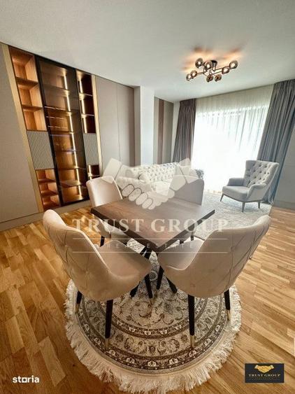 Apartament cu 3 camere, mobilat în Tei