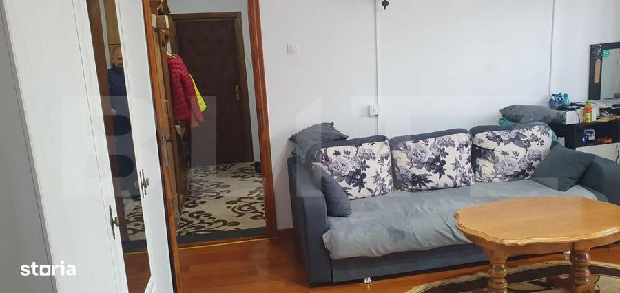 Apartament cu 2 camere semidecomandat, mobilat în Central
