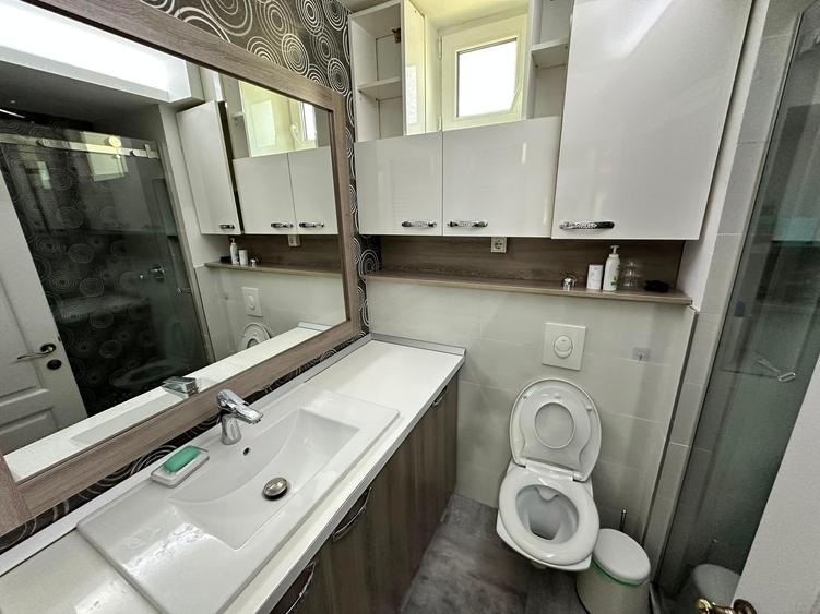 Apartament cu 3 camere decomandat în Ultracentral